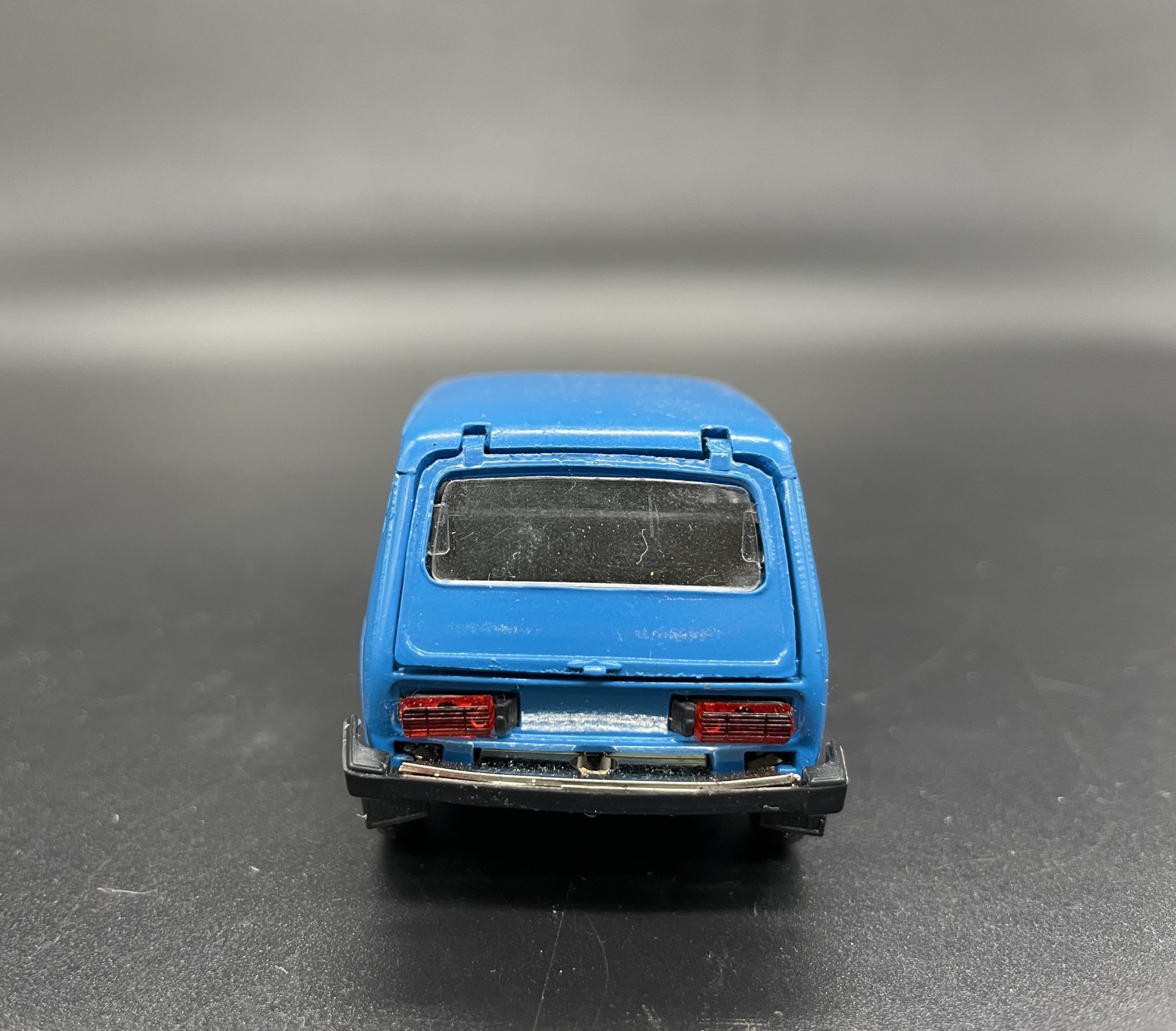 Модель автомобиля "Lada 2121" (Нива)