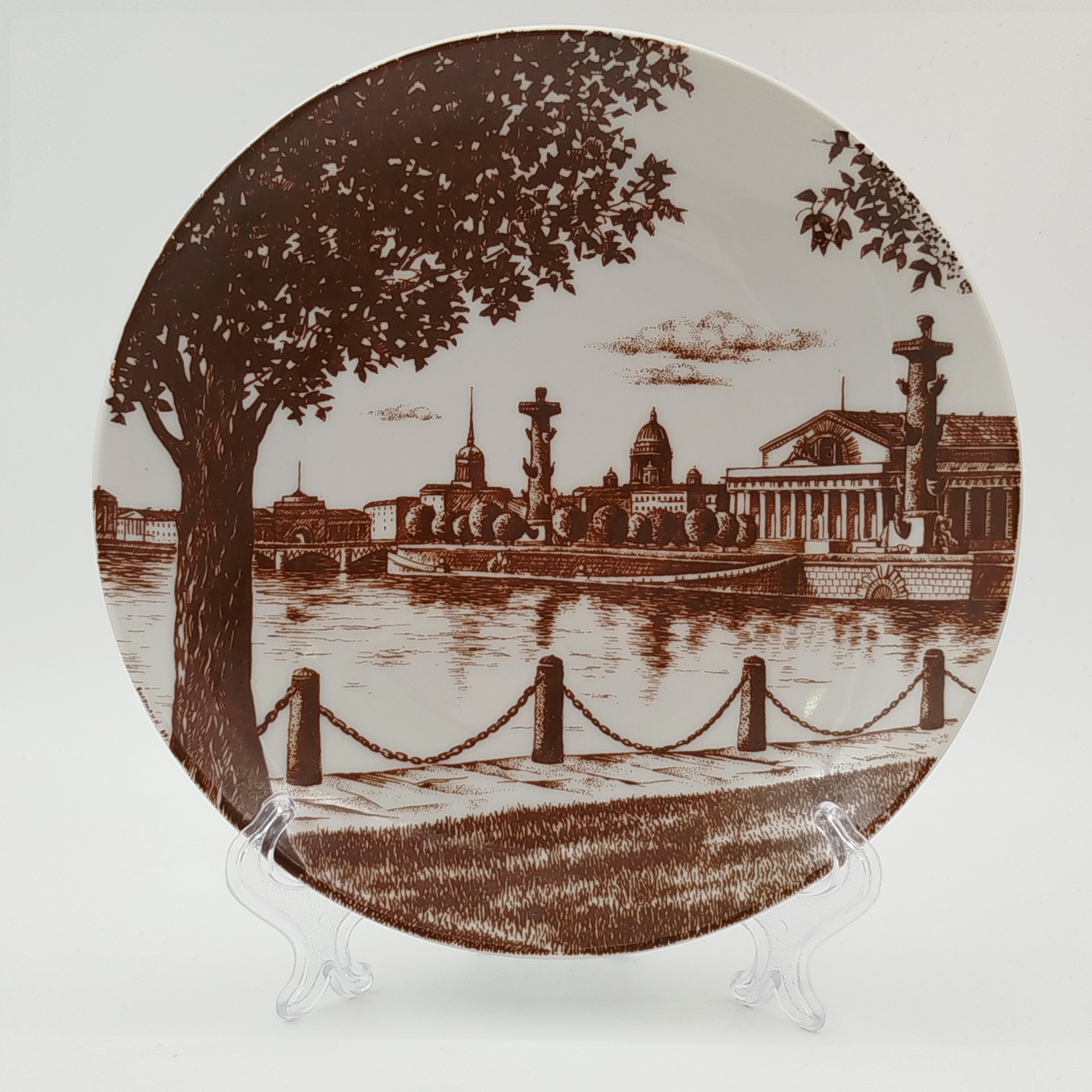 Тарелка декоративная "Стрелка Васильевского острова", фарфор, деколь, Ленинградский фарфоровый завод (ЛФЗ), Россия, 1989-2001 гг.