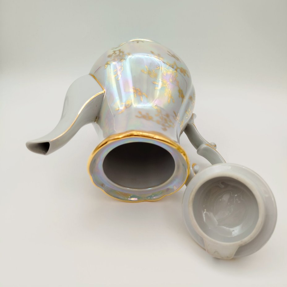 Набор кофейный "Мадонна" (кофейник, сахарница, молочник), фарфор, люстр, деколь, золочение, Oscar Schlegelmilch, ГДР, 1953-1972 гг.