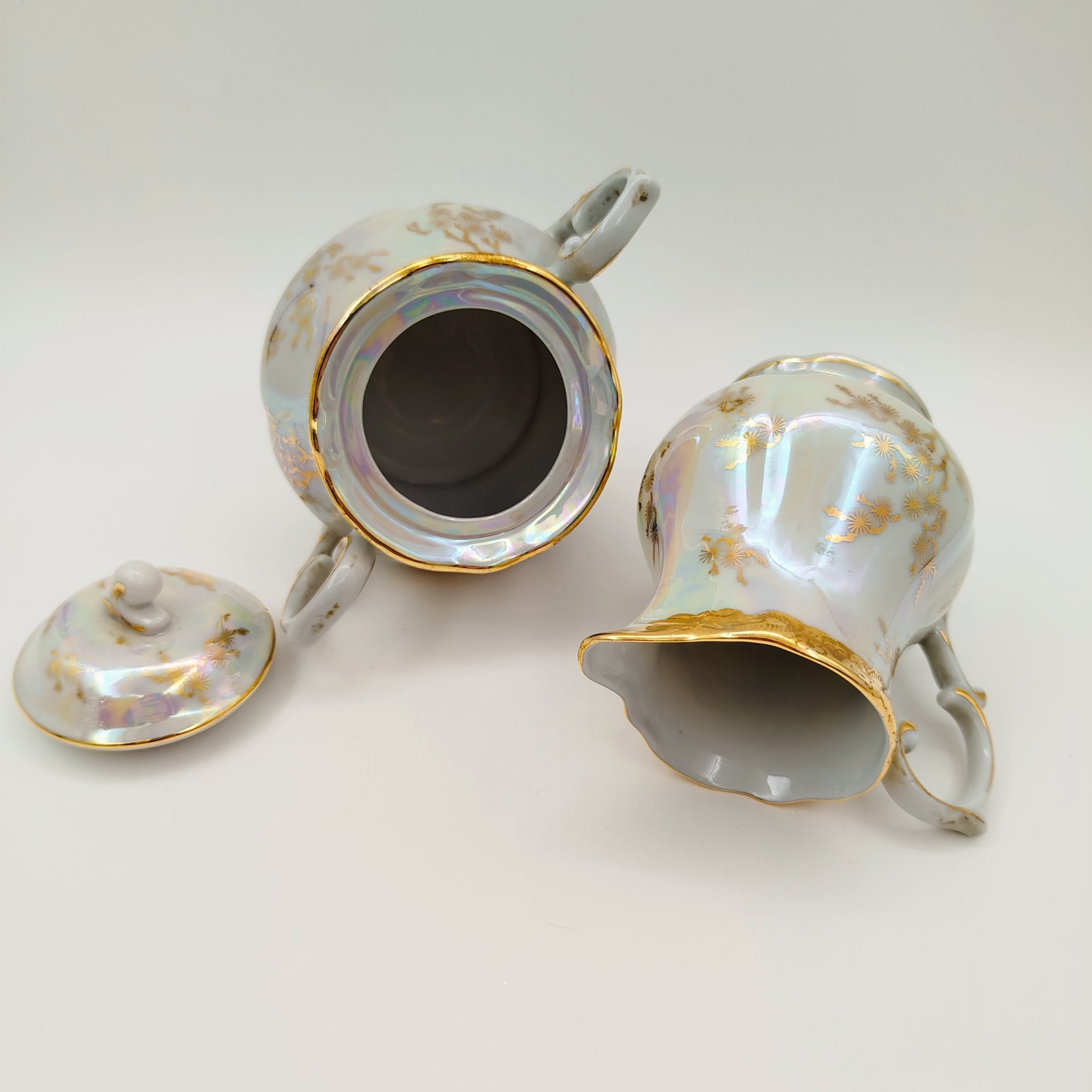 Набор кофейный "Мадонна" (кофейник, сахарница, молочник), фарфор, люстр, деколь, золочение, Oscar Schlegelmilch, ГДР, 1953-1972 гг.