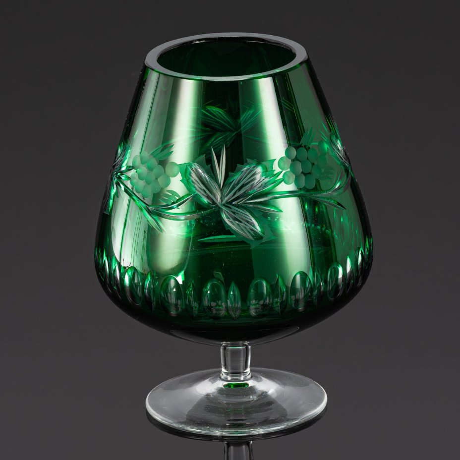 Ваза в форме бокала, хрусталь, нацвет, резьба, Западная Европа, 1950-1980 гг.