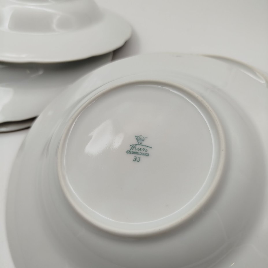 Набор суповых (глубоких) тарелок с цветочным декором на 6 персон, фарфор, деколь, золочение, Thun (Тун), Чехословакия, 1970-1990 гг.