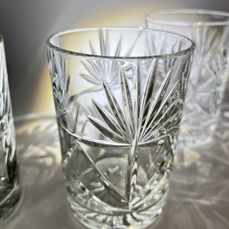 Стаканы с растительным декором на 4 персоны