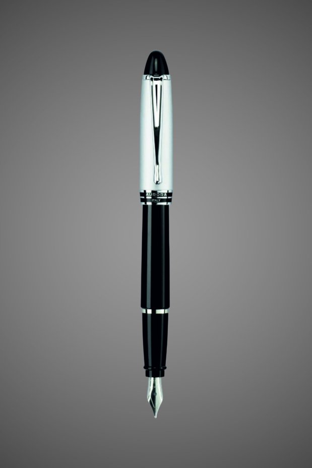 Перьевая ручка Aurora Ipsilon Metal Black Chrome CT, перо - М, в подарочной коробке, Лаки и смолы: лак, смола, хром