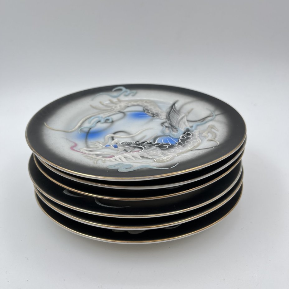 Набор из 6-ти десертных тарелок "Дракон",  Lux Porcelain FAHD M.K., фарфор, бисквит, роспись, золочение, Азия, 1970-1990 гг.