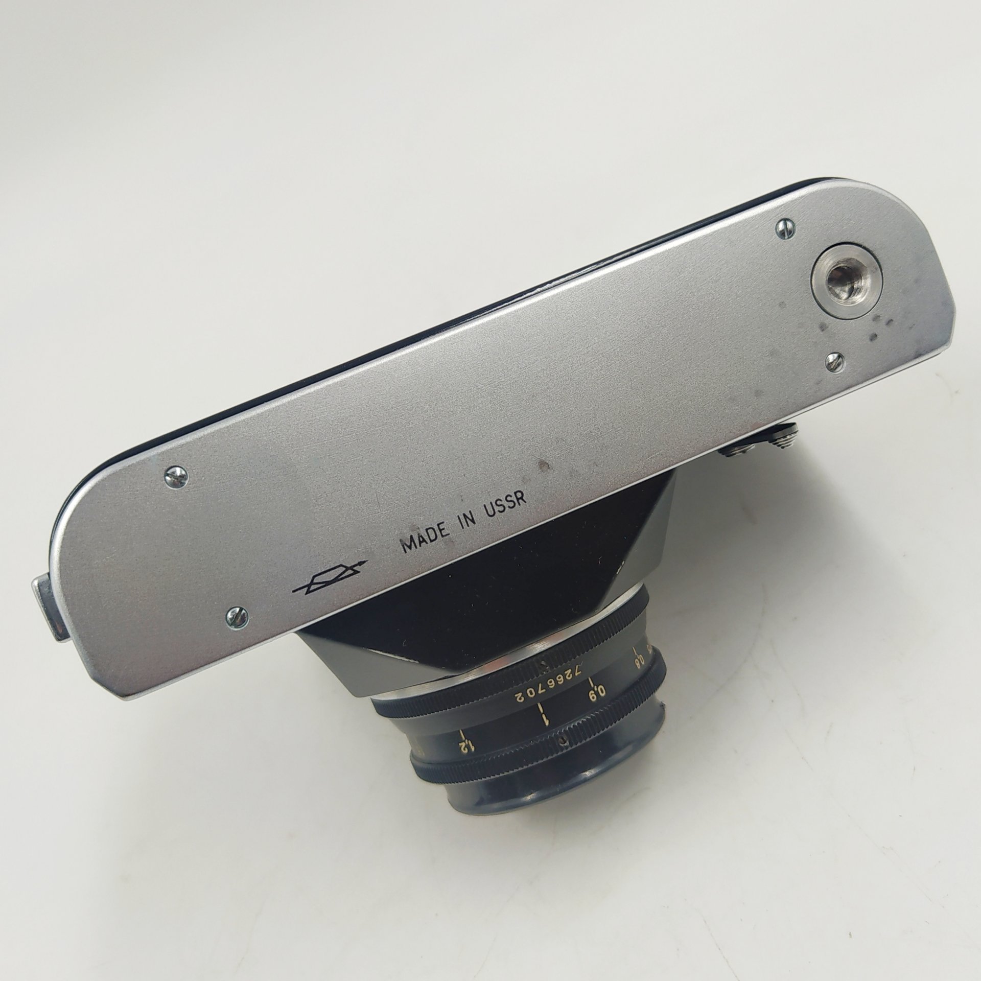 Фотоаппарат "Зенит-В" с объективом "Индустар-50-2" в оригинальном кофре, металл, пластик, кожа, стекло, Красногорский механический завод (КМЗ), СССР, 1972 г.