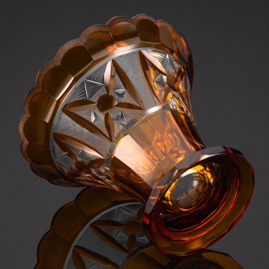 Ваза  с геометрическим декором в стиле Art Deco, хрусталь, нацвет, гранение, Богемия, 1930-1940 гг.