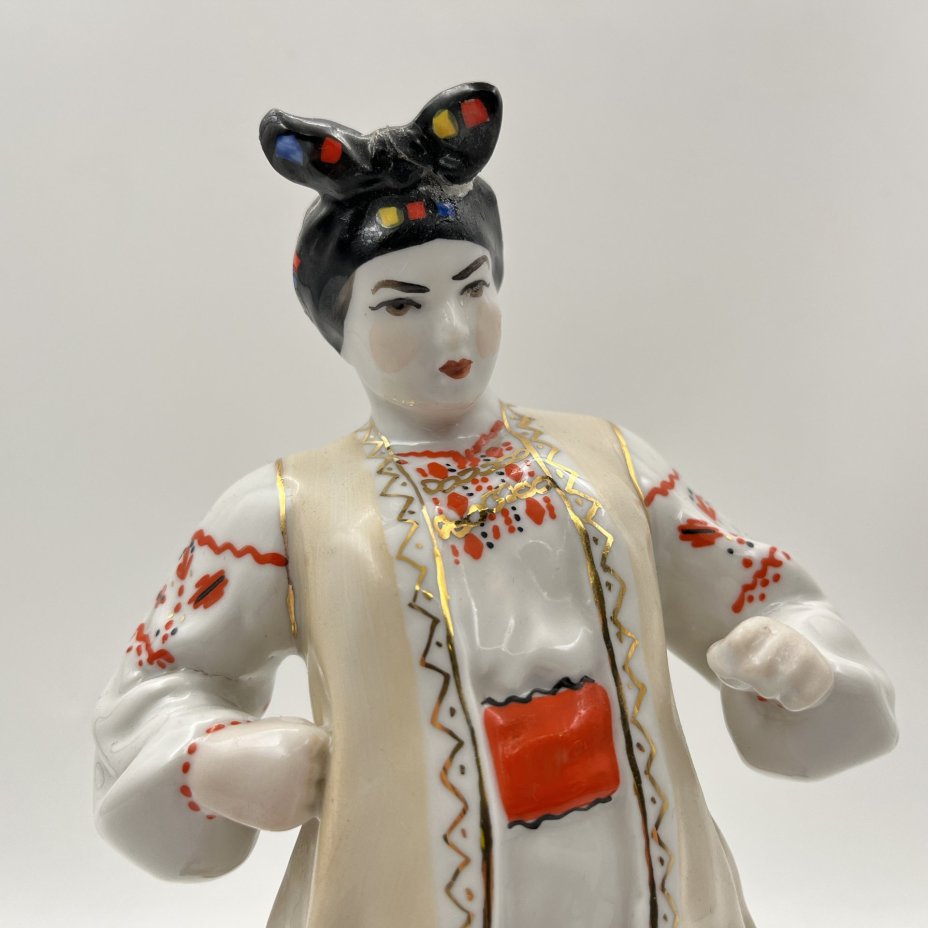 Статуэтка "Одарка", скульптор В.И. Щербина