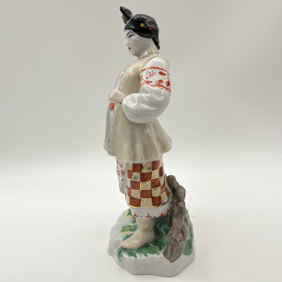 Статуэтка "Одарка", скульптор В.И. Щербина