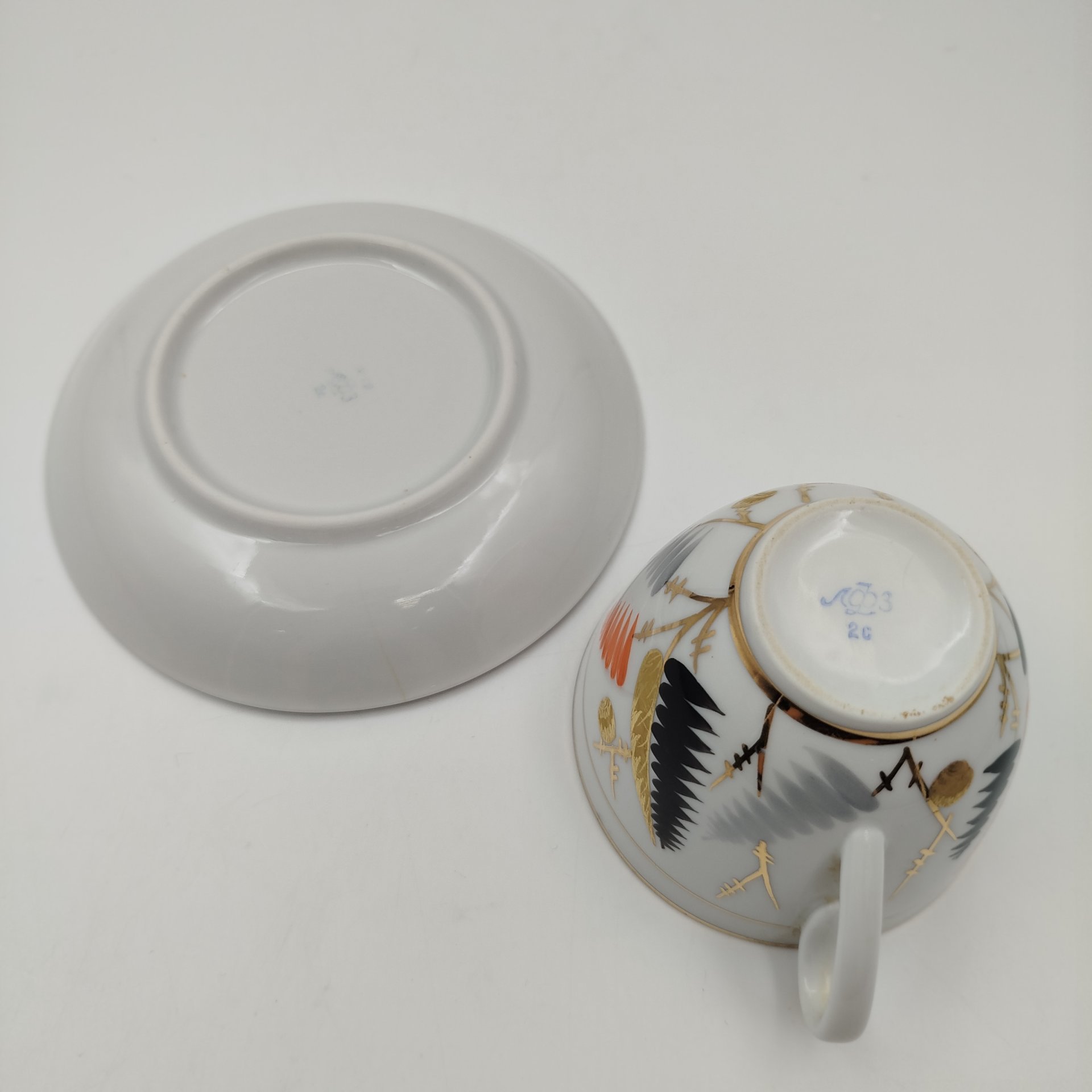 Пара чайная «Папоротник», форма "Весенняя" С.Е. Яковлевой, фарфор, роспись, золочение, цировка, Ленинградский фарфоровый завод (ЛФЗ), СССР, 1970-1992 гг.