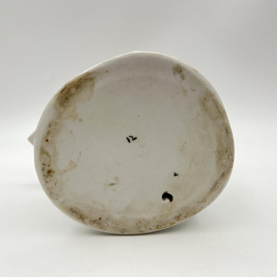 Статуэтка "Первая буква" (мама с дочкой читают букварь), автор И.А. Коломиец