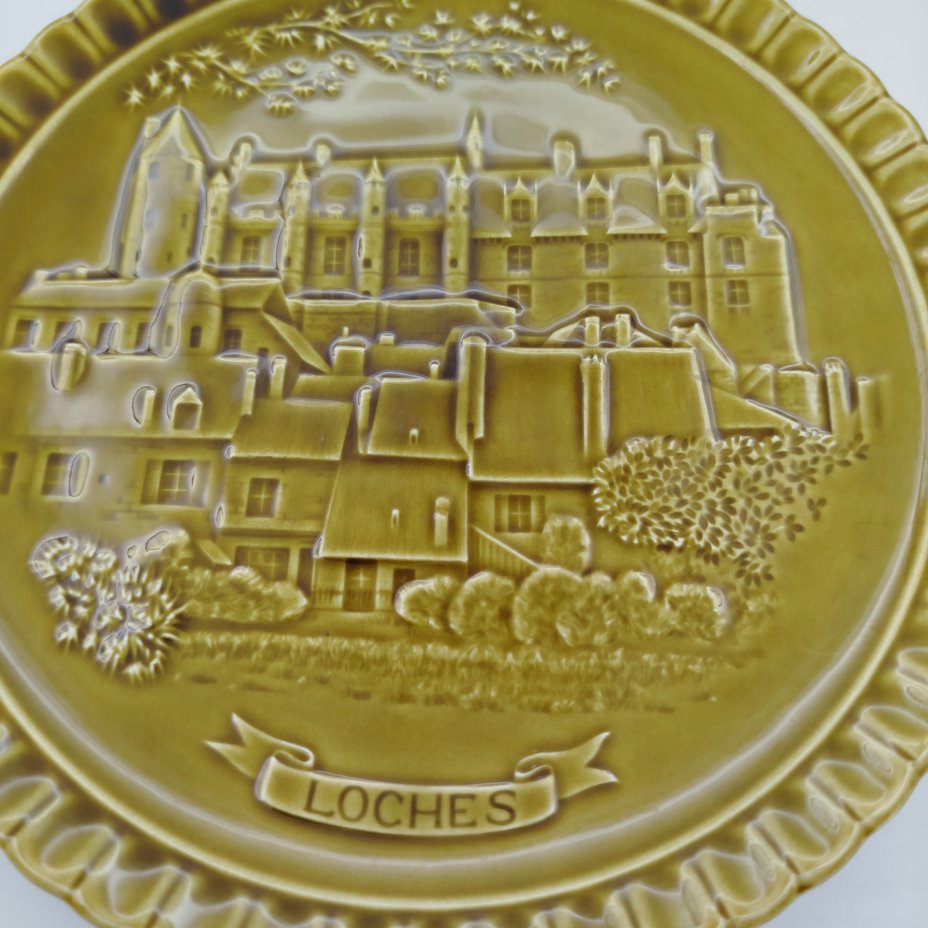 Декоративная тарелка из серии "Замки Франции"  (Loches), Gien, керамика, глазурь