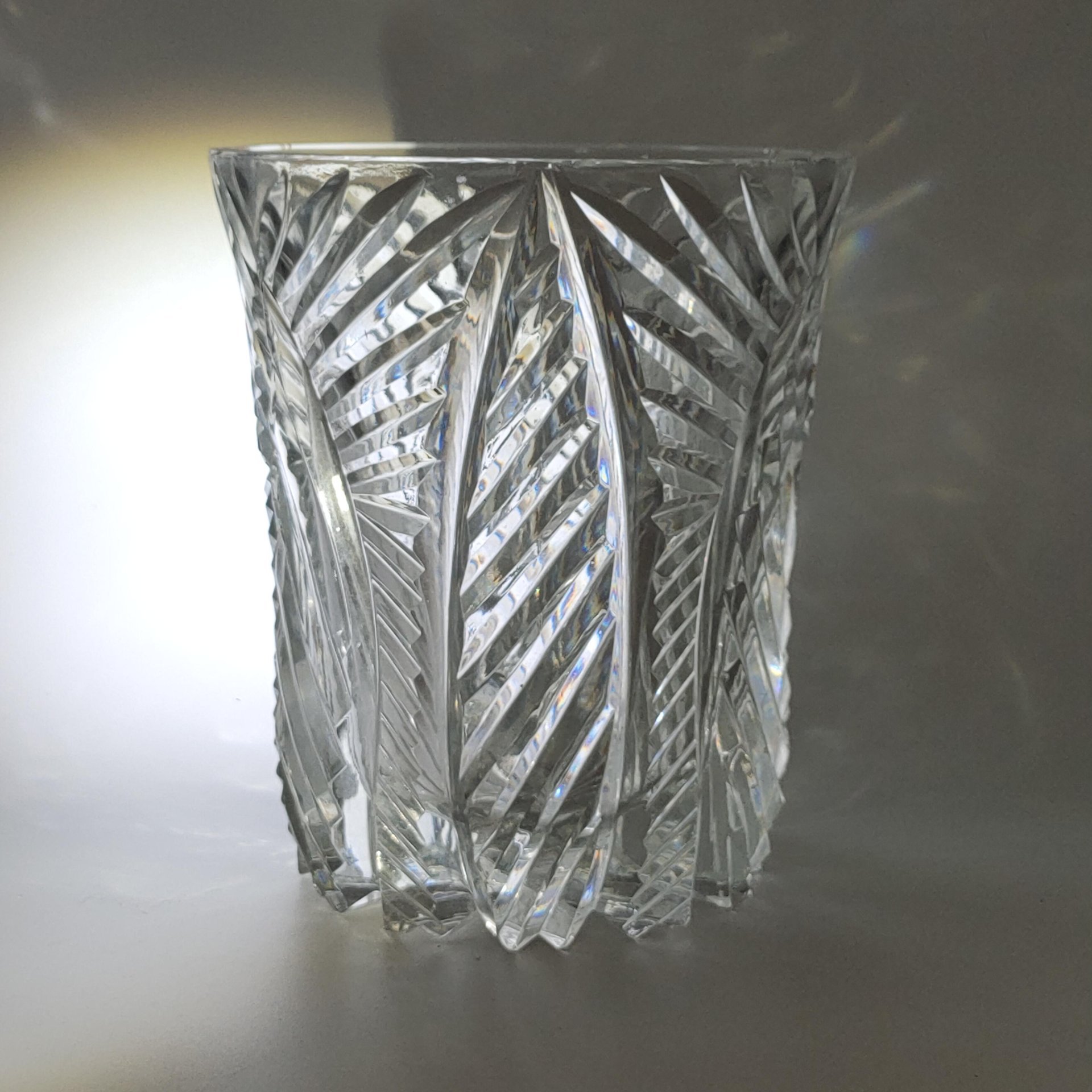 Ваза с резным геометрическим декором, хрусталь, алмазная грань, СССР, 1970-1990 гг.