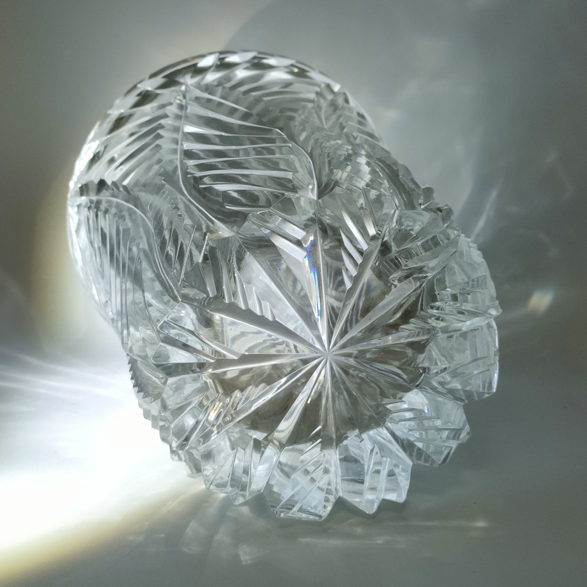 Ваза с резным геометрическим декором, хрусталь, алмазная грань, СССР, 1970-1990 гг.