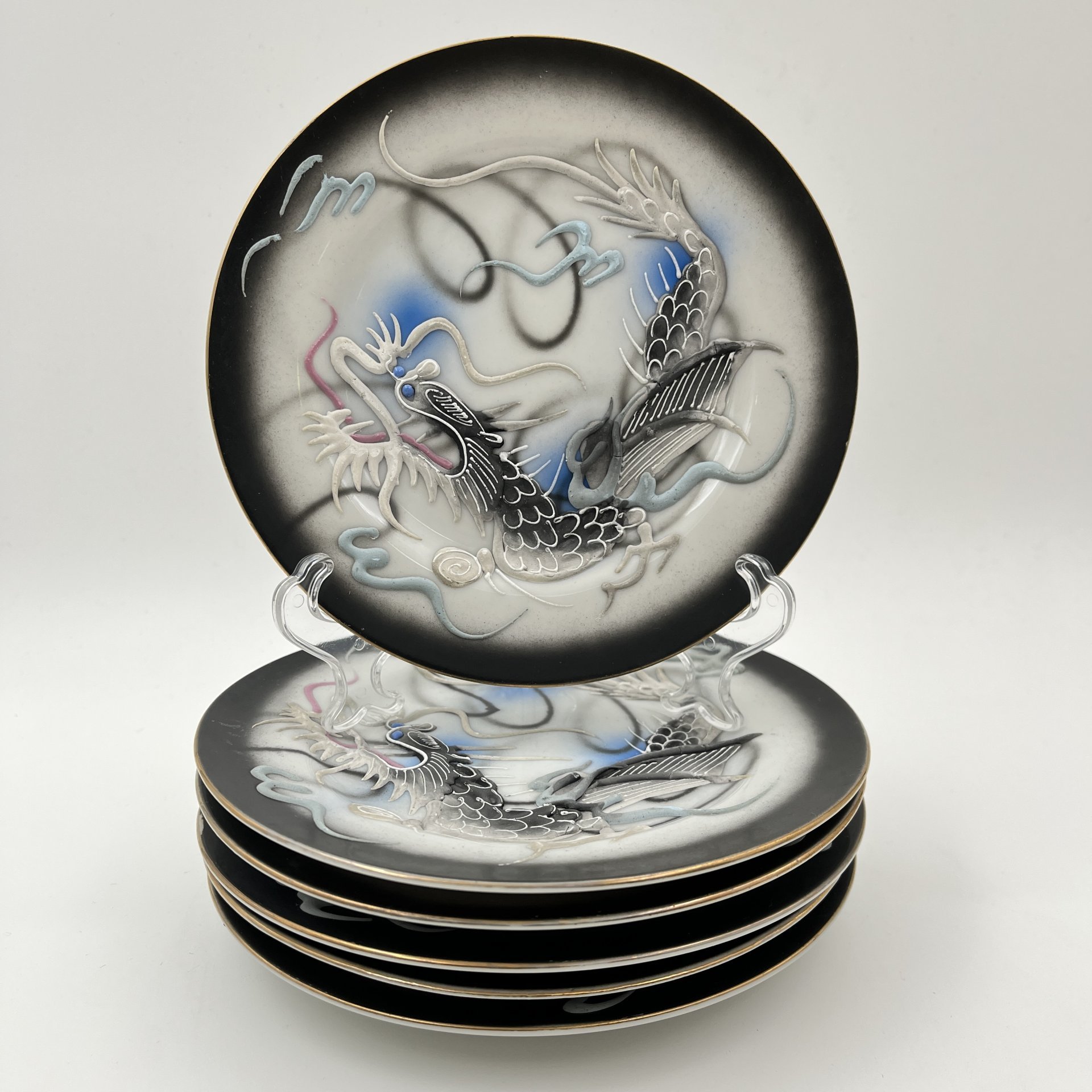 Набор из 6-ти десертных тарелок "Дракон",  Lux Porcelain FAHD M.K., фарфор, бисквит, роспись, золочение, Азия, 1970-1990 гг.