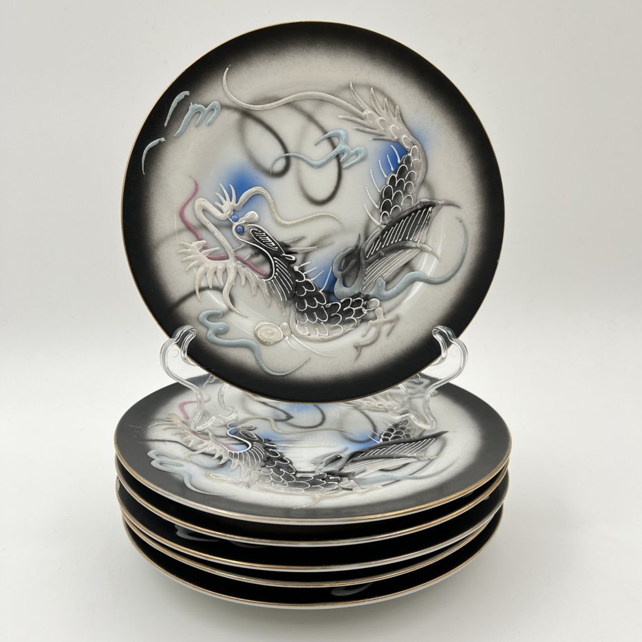 Набор из 6-ти десертных тарелок "Дракон",  Lux Porcelain FAHD M.K., фарфор, бисквит, роспись, золочение, Азия, 1970-1990 гг.