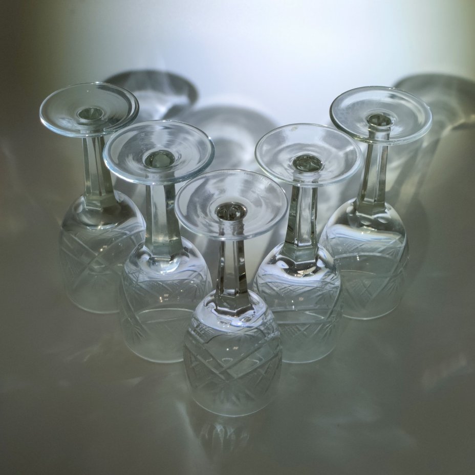 Набор из 5-ти рюмок с резным геометрическим декором