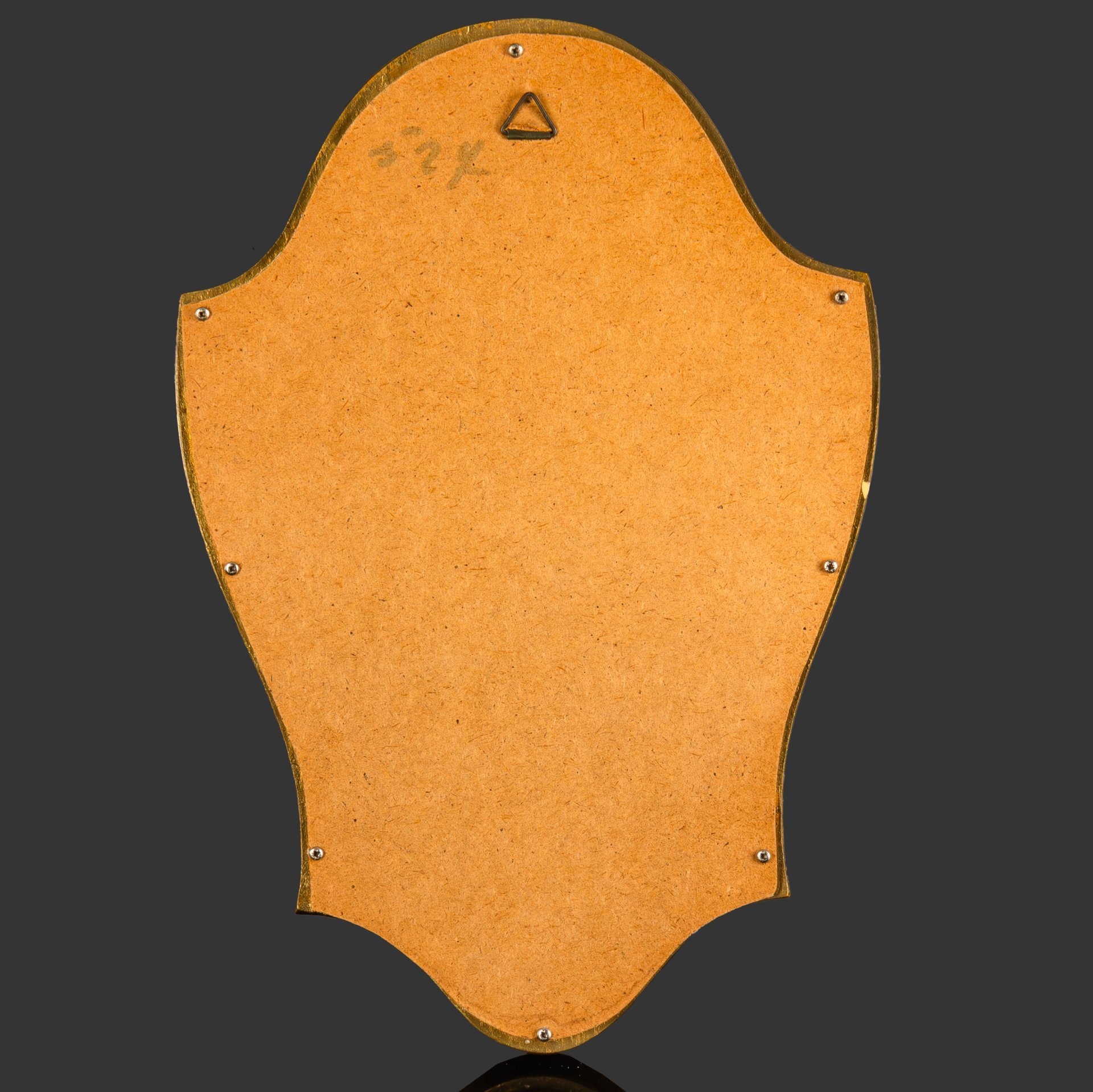 Зеркало в золотистой раме в стиле винтаж, зеркальное полотно, композитный материал, крашение