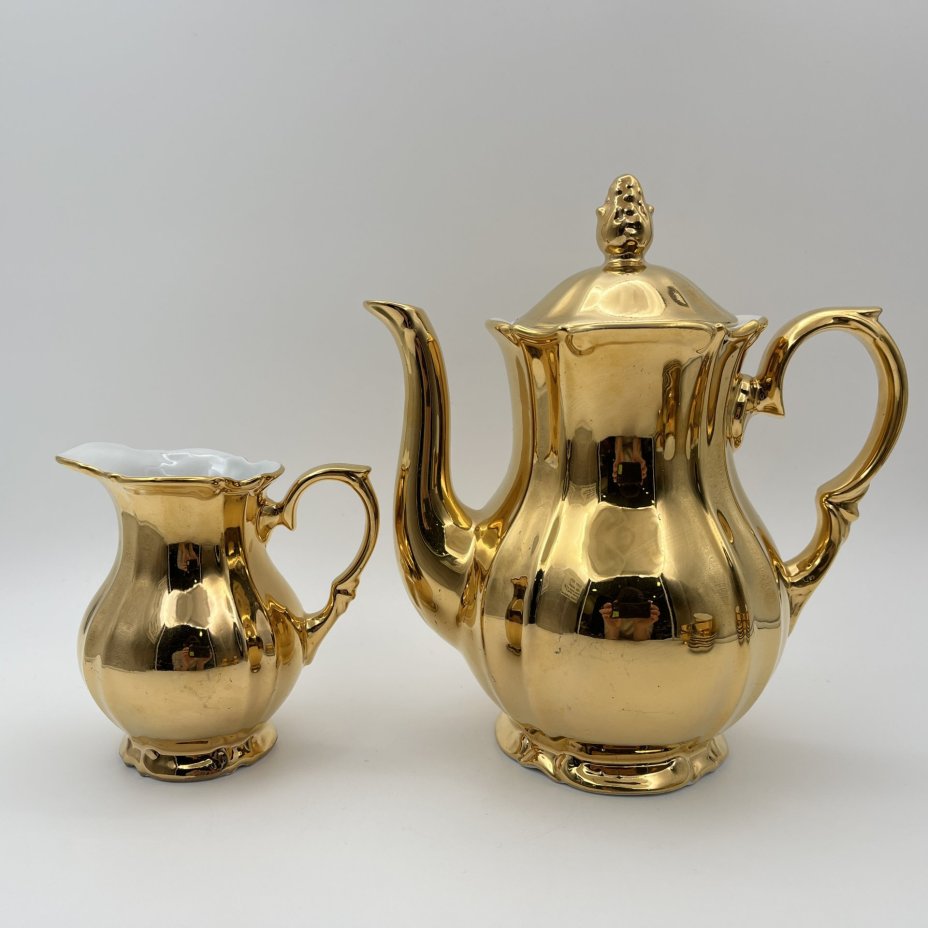 Сервиз кофейный золотого цвета на 5 персон (12 предметов), фарфор, золочение, Kahla, ГДР, 1968-1987 гг.