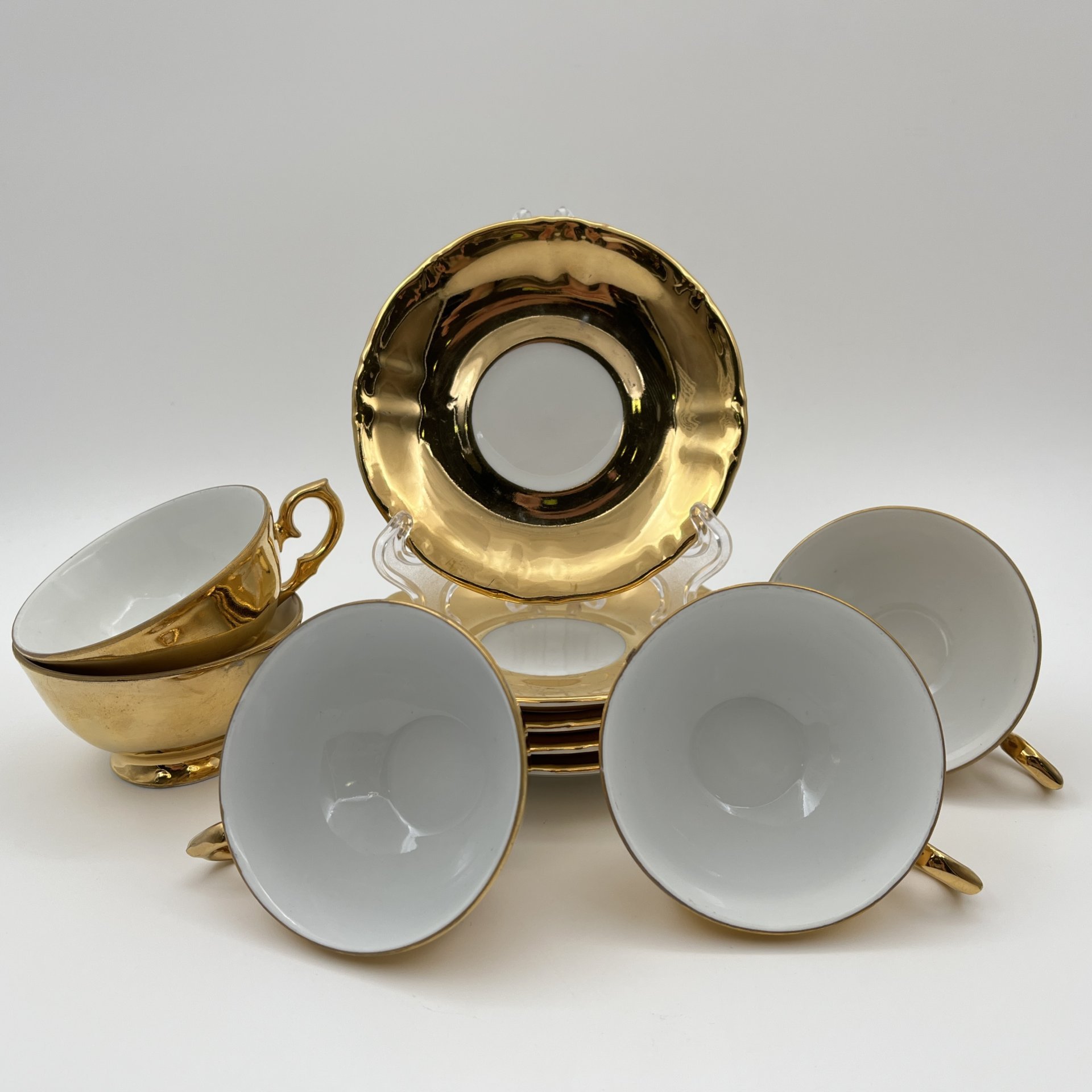 Сервиз кофейный золотого цвета на 5 персон (12 предметов), фарфор, золочение, Kahla, ГДР, 1968-1987 гг.