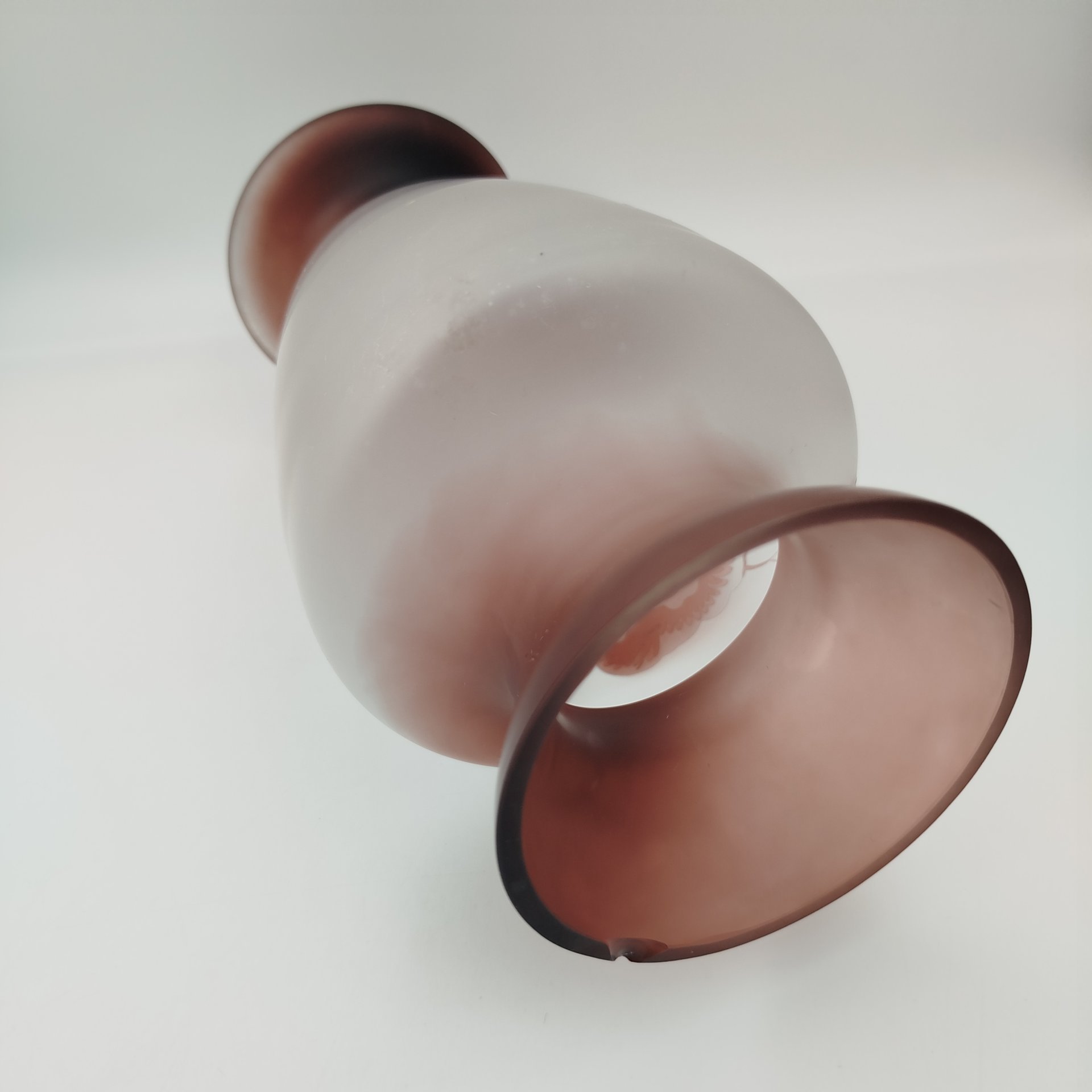 Ваза для цветов "Розы" в стиле "Галле", автор Шувалов Е.С., стекло, травление, Дятьковский хрустальный завод, СССР, 1950-1960 гг.