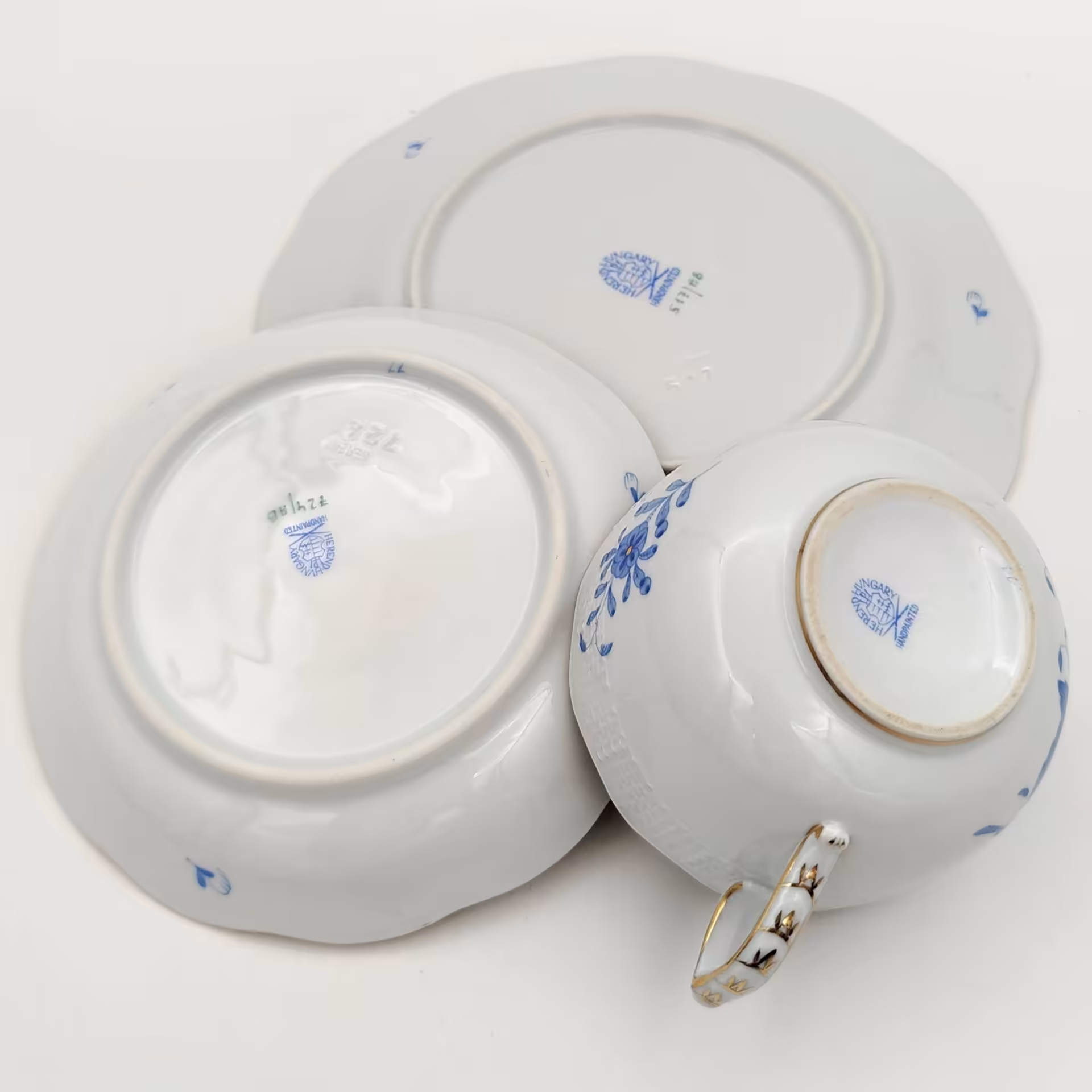 Трио чайное, выполненное в фирменном дизайне "Chinese Bouquet" ("Apponyi Blue"), Herend (Херенд)