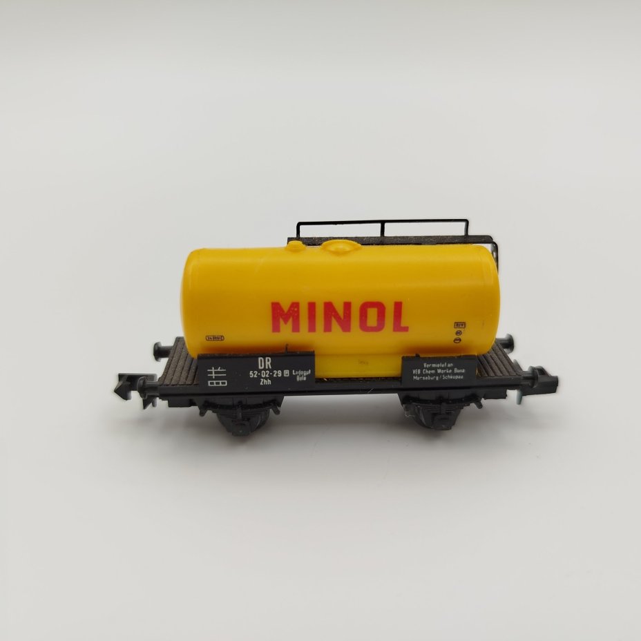 Модель железнодорожного вагона "Цистерна MINOL 5/4148-025", в оригинальной коробке, пластик, картон, печать, Piko, Piko
