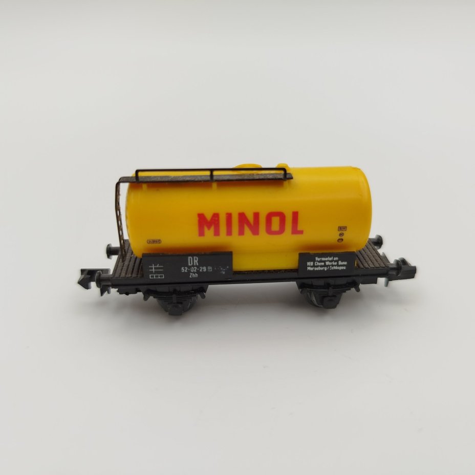 Модель железнодорожного вагона "Цистерна MINOL 5/4148-025", в оригинальной коробке, пластик, картон, печать, Piko, Piko