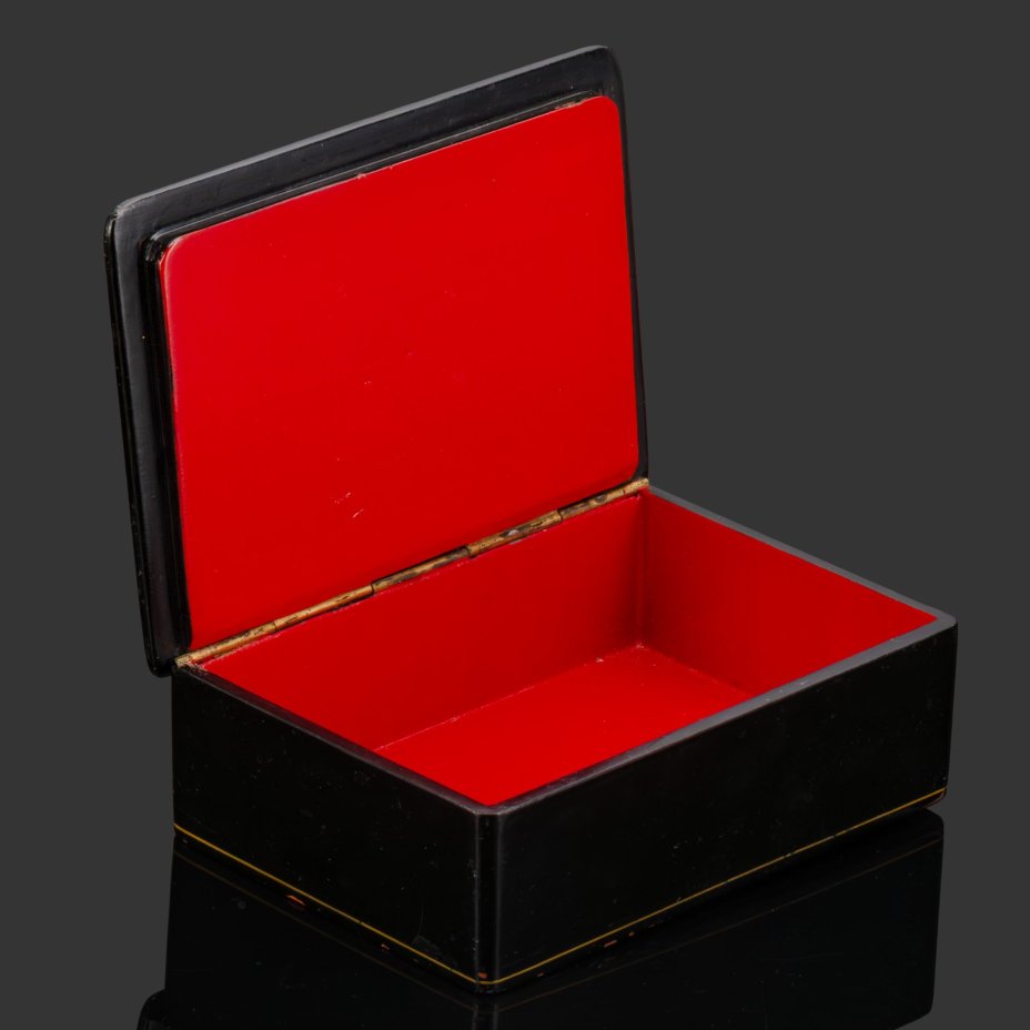 Шкатулка (лаковая миниатюра) "Соперницы" по картине Николая Касаткина, папье-маше, лак, роспись,  письмо "по-сквозному", Федоскинская фабрика миниатюрной живописи (Федоскино), СССР, 1968 г.