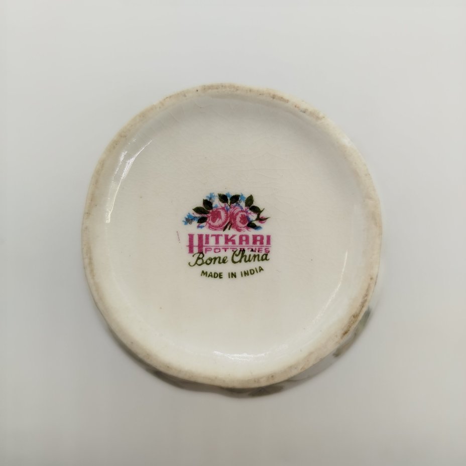 Ваза с растительным декором, фарфор, деколь, золочение, Hitkari Potteries, Индия, 1980-1990 гг.