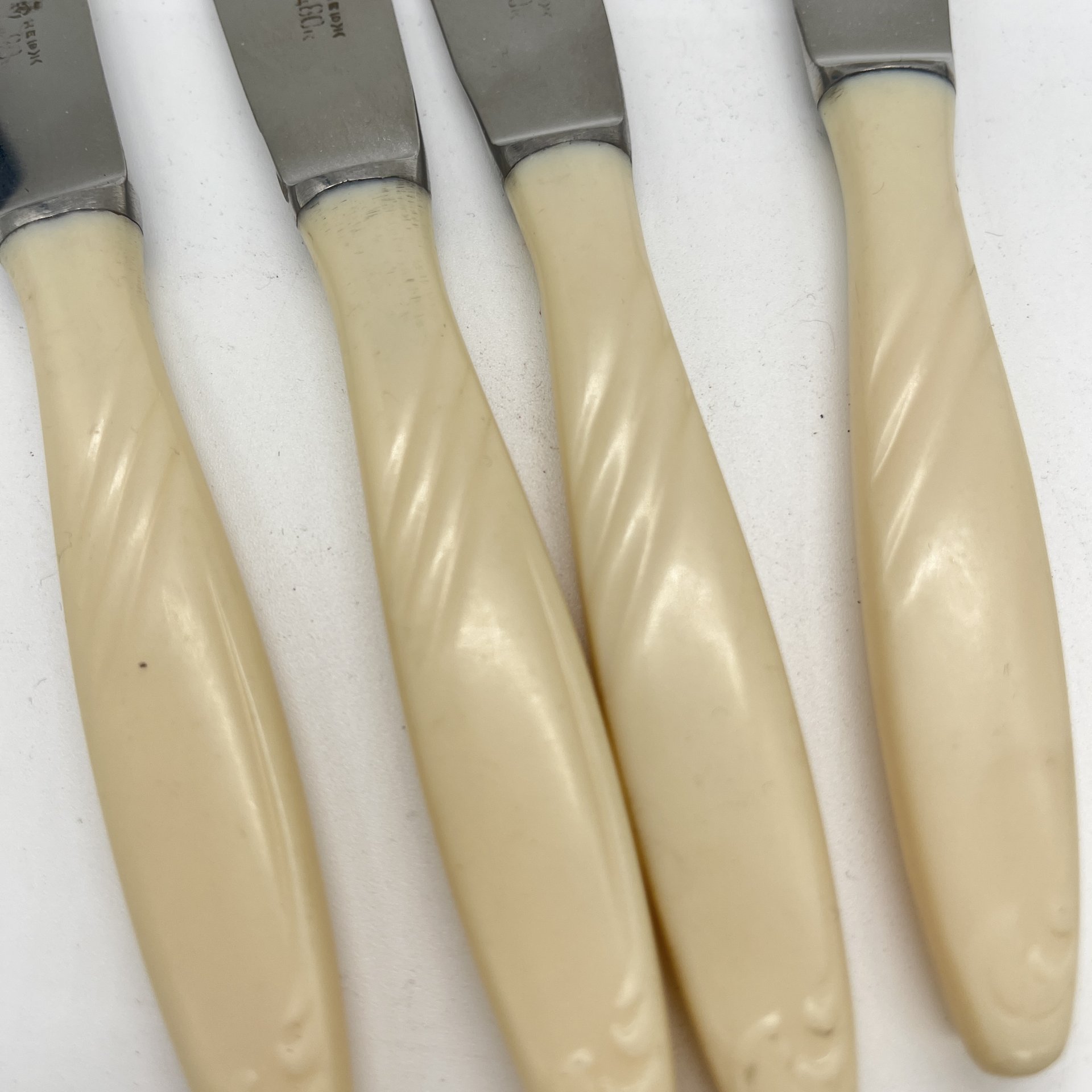 Набор из 4 столовых ножей