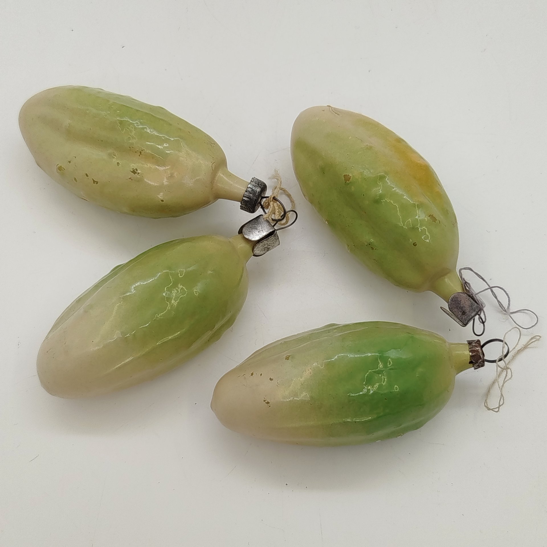 Набор из 4-х ёлочных игрушек "Огурцы", стекло, краска, металл, СССР, 1950-1970 гг.