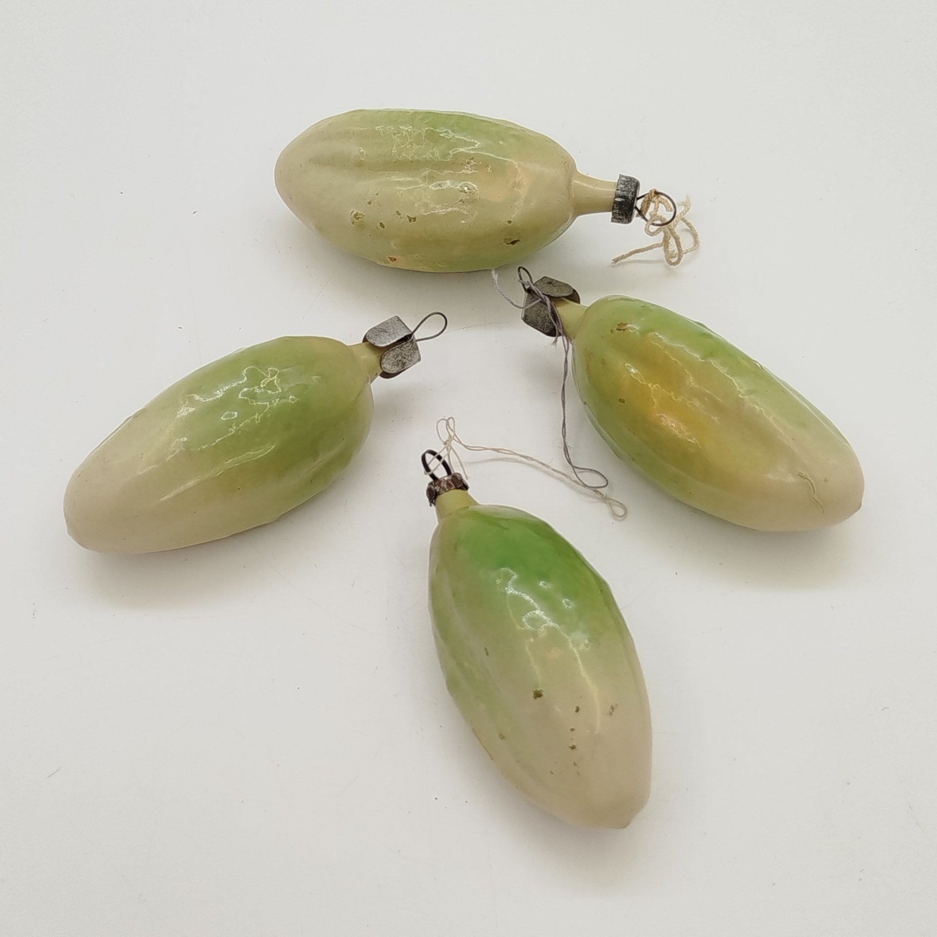 Набор из 4-х ёлочных игрушек "Огурцы", стекло, краска, металл, СССР, 1950-1970 гг.