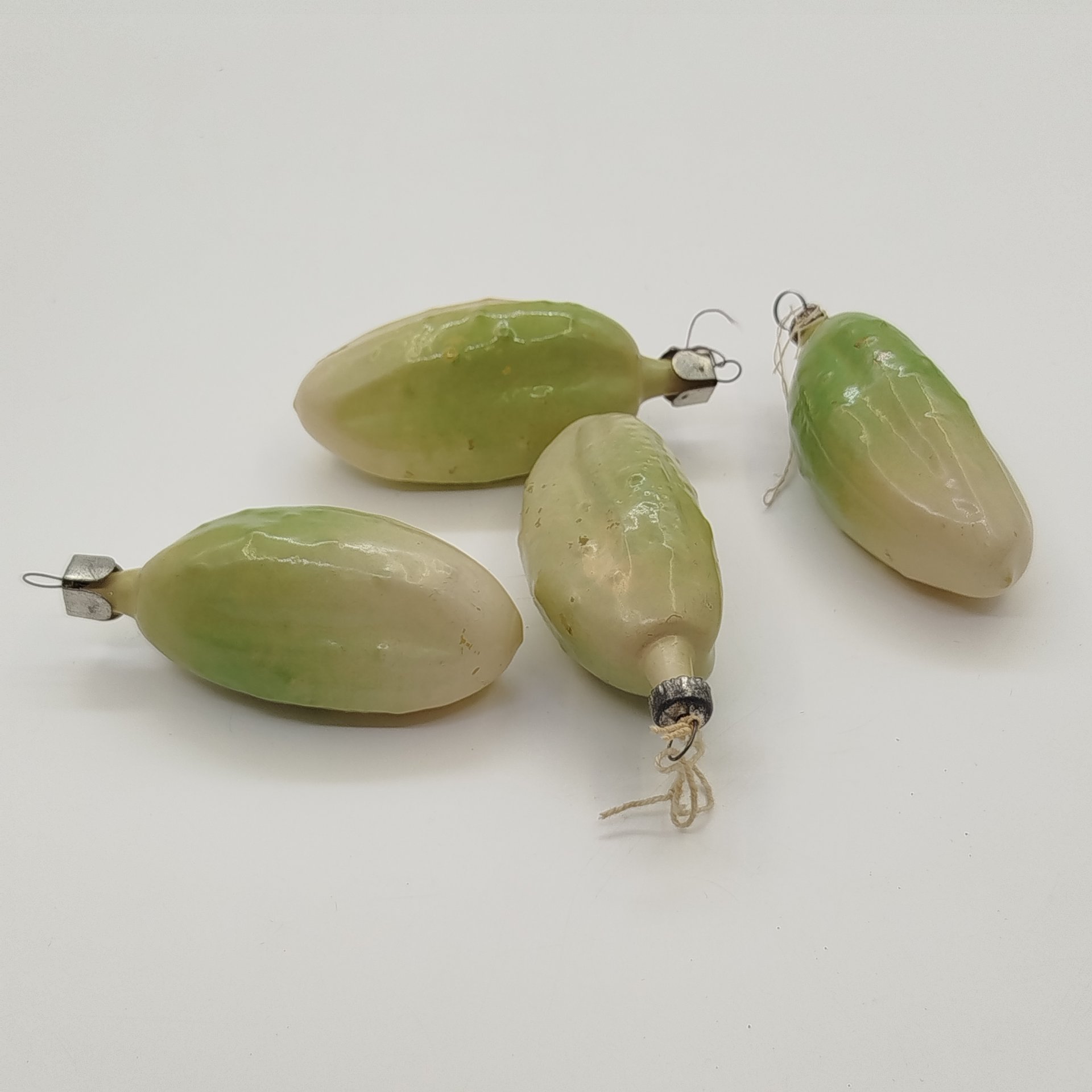 Набор из 4-х ёлочных игрушек "Огурцы", стекло, краска, металл, СССР, 1950-1970 гг.