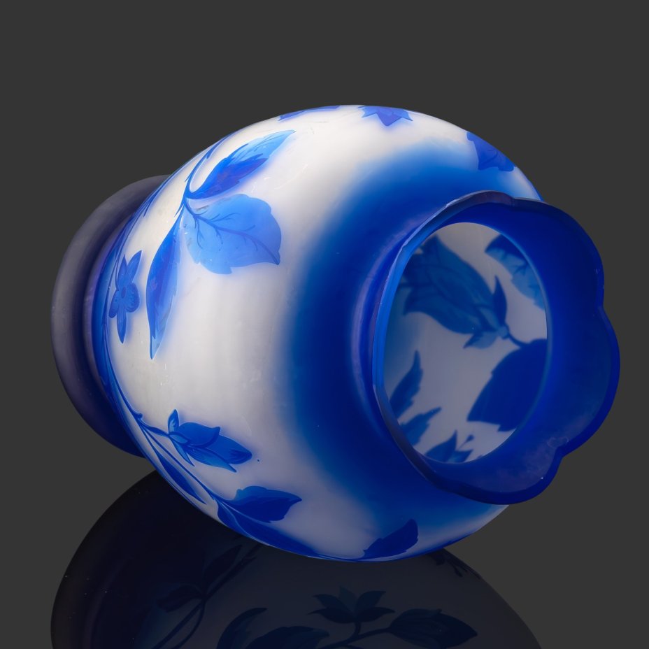 Ваза "Колокольчики", Е.С. Шувалов, стекло, матовое, травление, Дятьковский хрустальный завод, СССР, 1950-1960 гг.