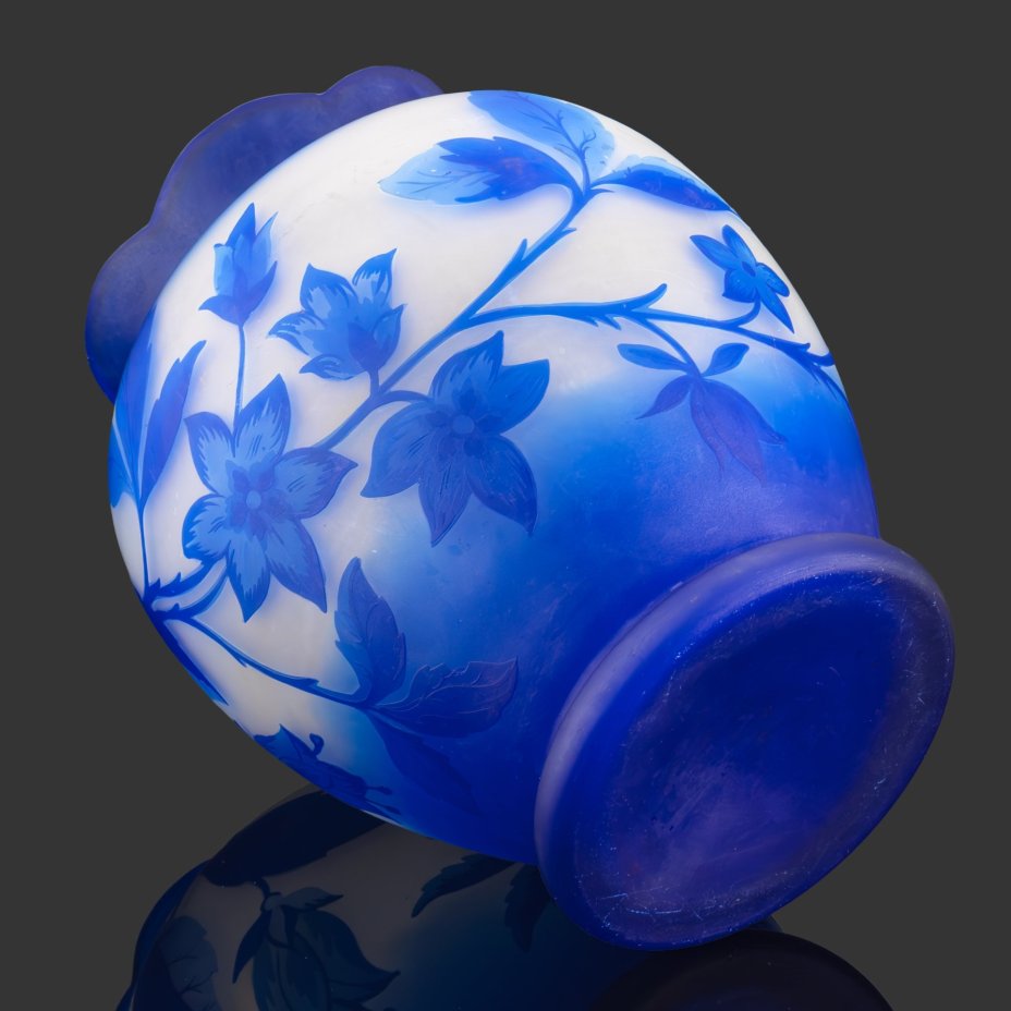 Ваза "Колокольчики", Е.С. Шувалов, стекло, матовое, травление, Дятьковский хрустальный завод, СССР, 1950-1960 гг.