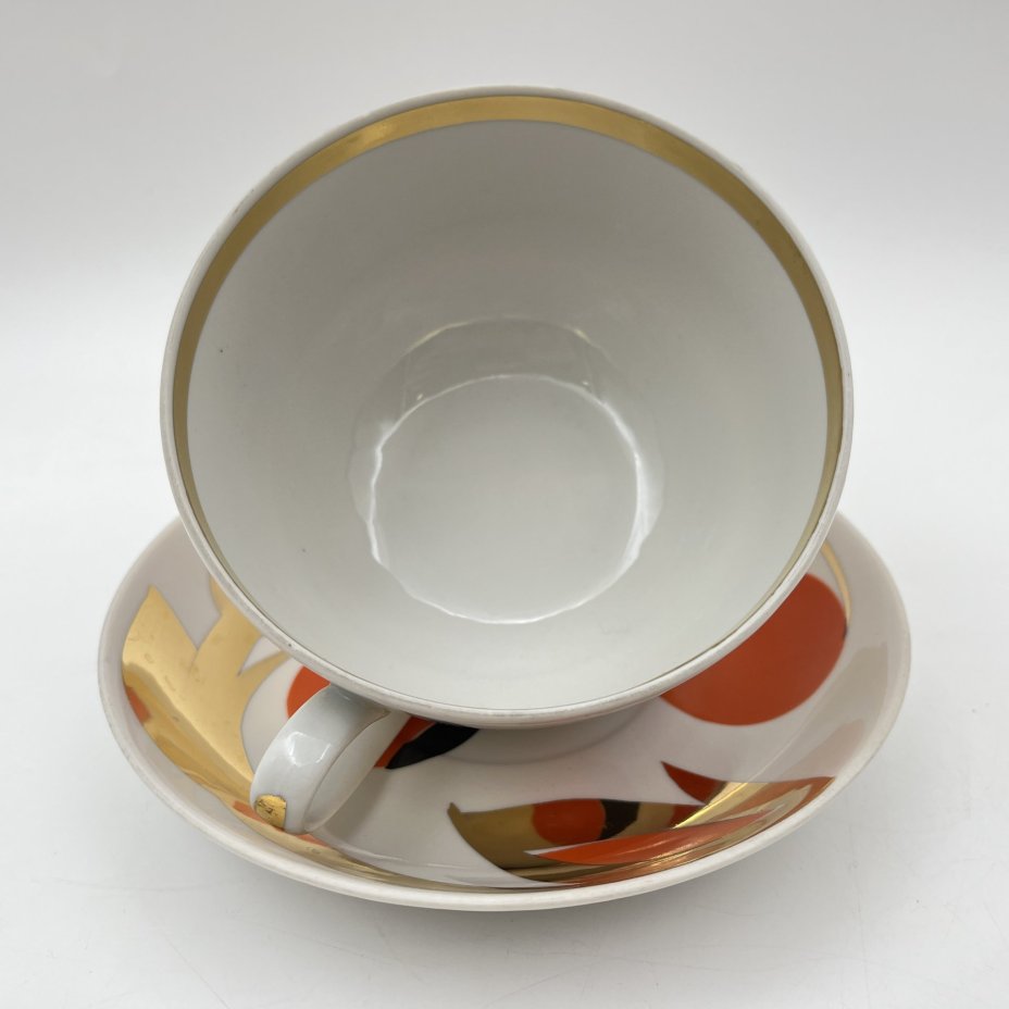 Чайная пара "Золотые яблоки" ("Райские яблоки"), автор росписи А. А. Чекулина, фарфор, крытье, золочение, Дмитровский фарфоровый завод (ДФЗ Вербилки), СССР, 1965-1991 гг.