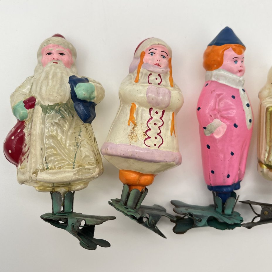 Набор елочных игрушек на прищепках 5 шт.: "Медведь с гармошкой", "Дед Мороз", "Марфушечка", "Маленький Мук", "Ребенок в шарфике"