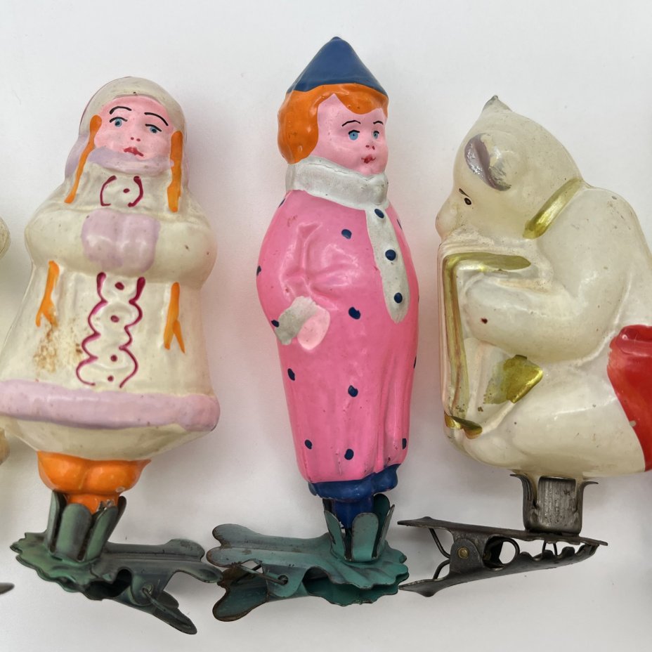 Набор елочных игрушек на прищепках 5 шт.: "Медведь с гармошкой", "Дед Мороз", "Марфушечка", "Маленький Мук", "Ребенок в шарфике"