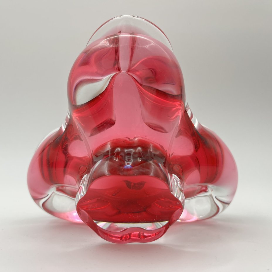 Пепельница  розового оттенка, Хржибский стекольный завод (CHribska Glass)