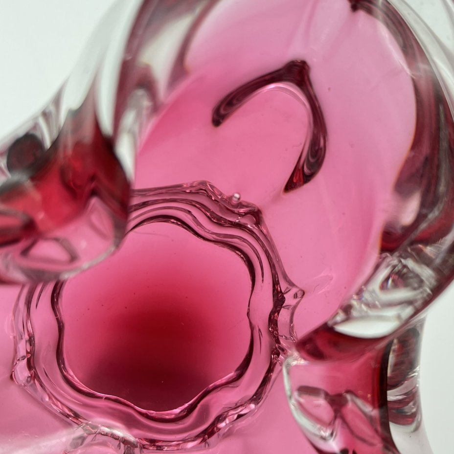 Пепельница  розового оттенка, Хржибский стекольный завод (CHribska Glass)