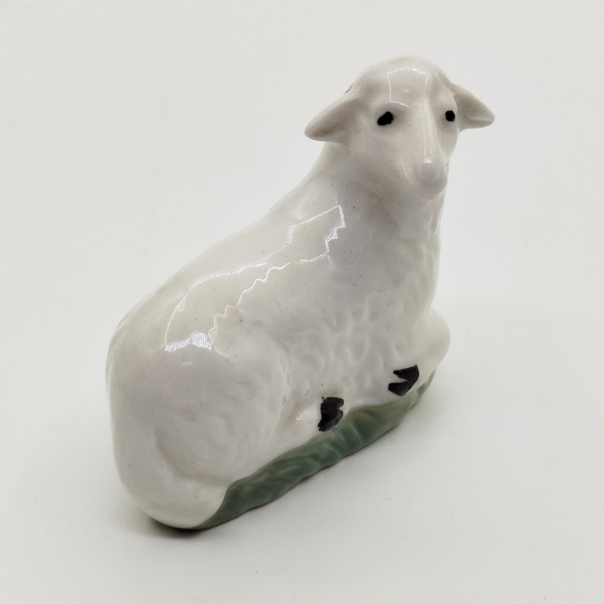 Статуэтка "Овечка", скульптор Э.И. Еропкина