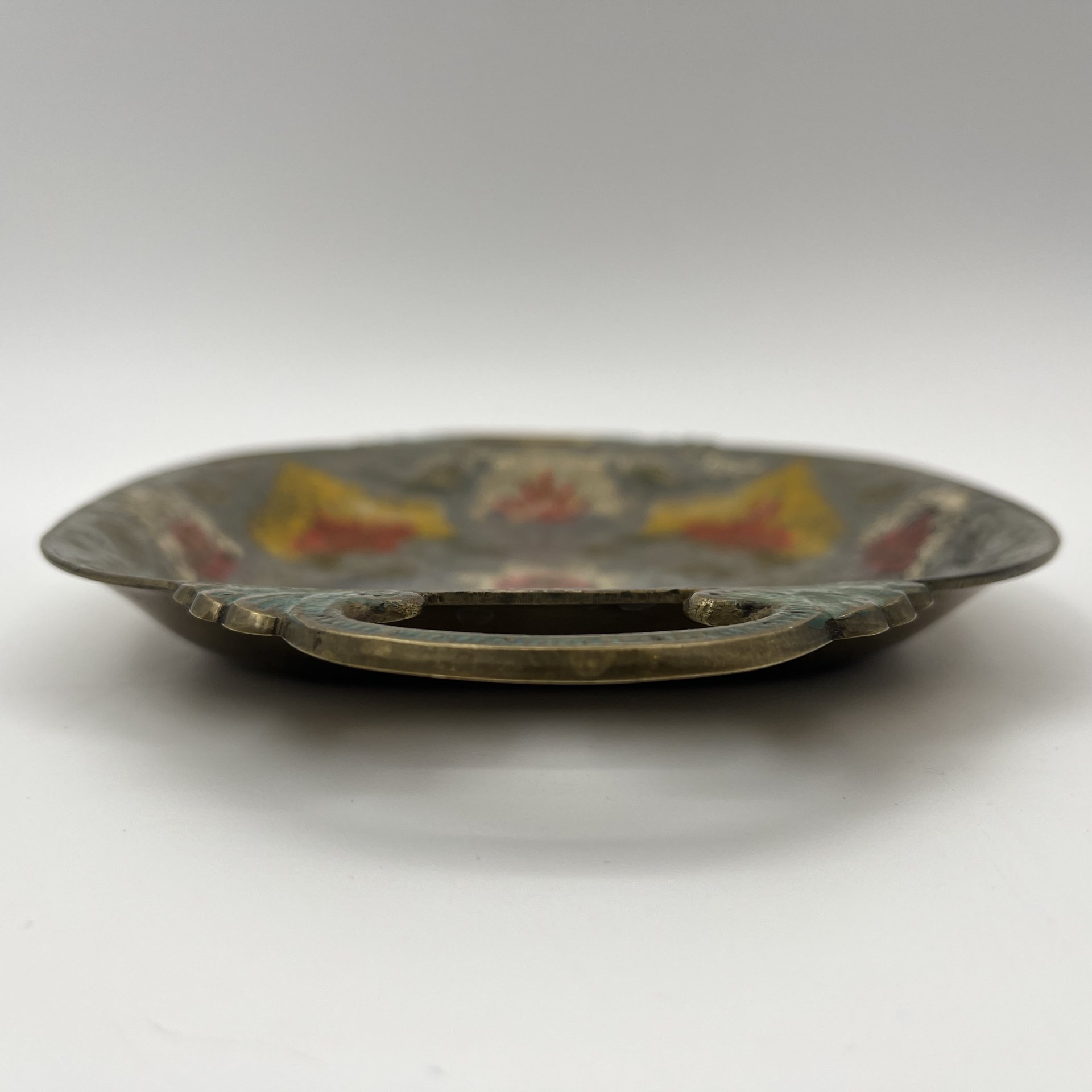 Лоток для мелочей (ключница) в восточном стиле с растительным узором