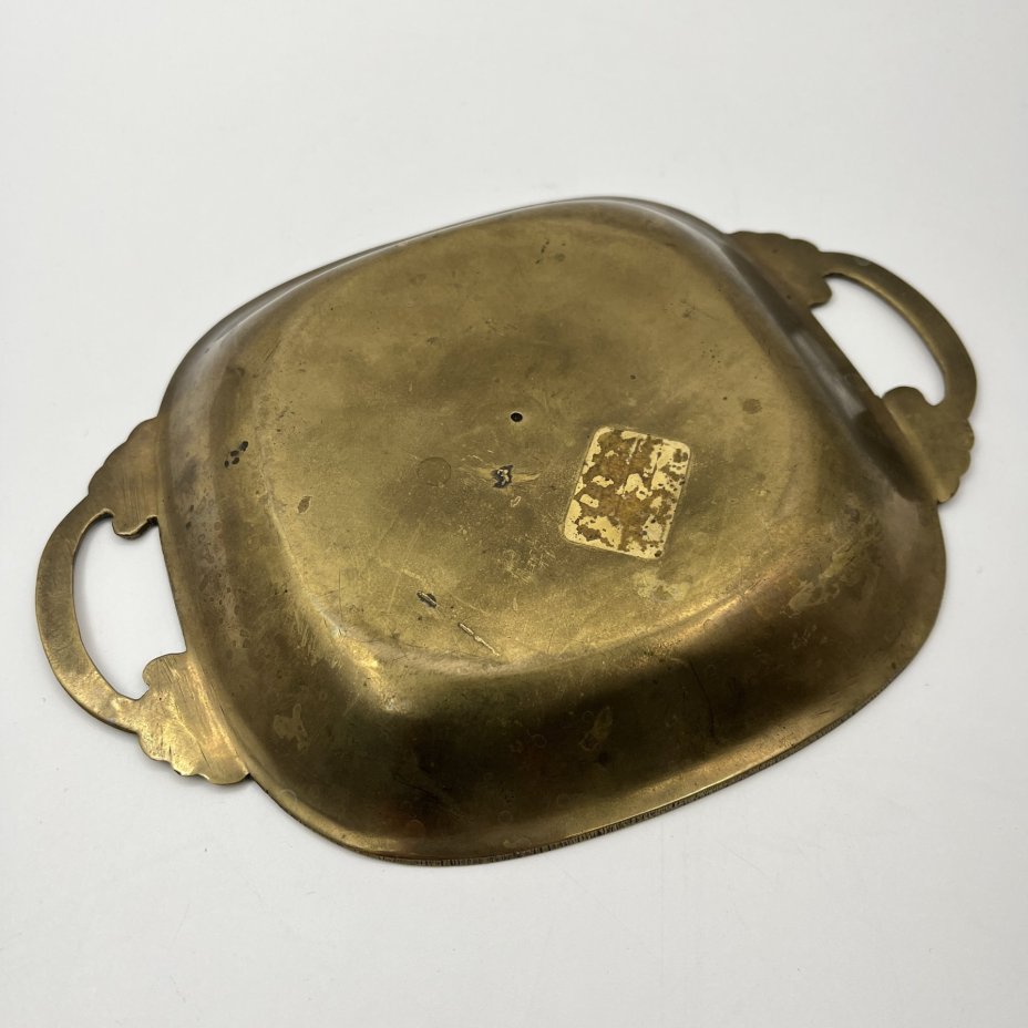 Лоток для мелочей (ключница) в восточном стиле с растительным узором