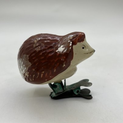 Игрушка елочная на прищепке "Ёжик", стекло, роспись, металл, СССР, 1960-1980 гг.