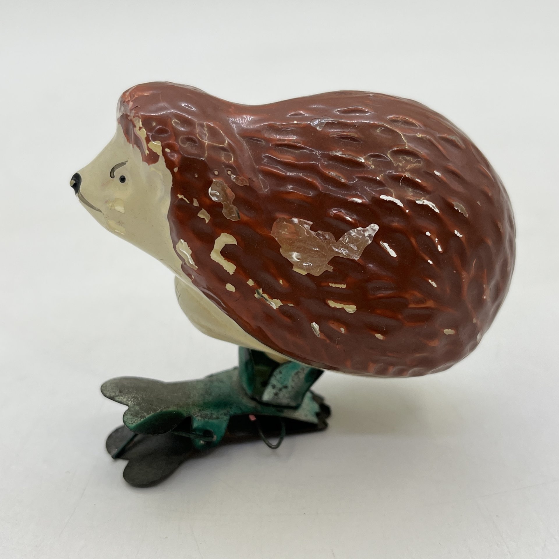 Игрушка елочная на прищепке "Ёжик", стекло, роспись, металл, СССР, 1960-1980 гг.