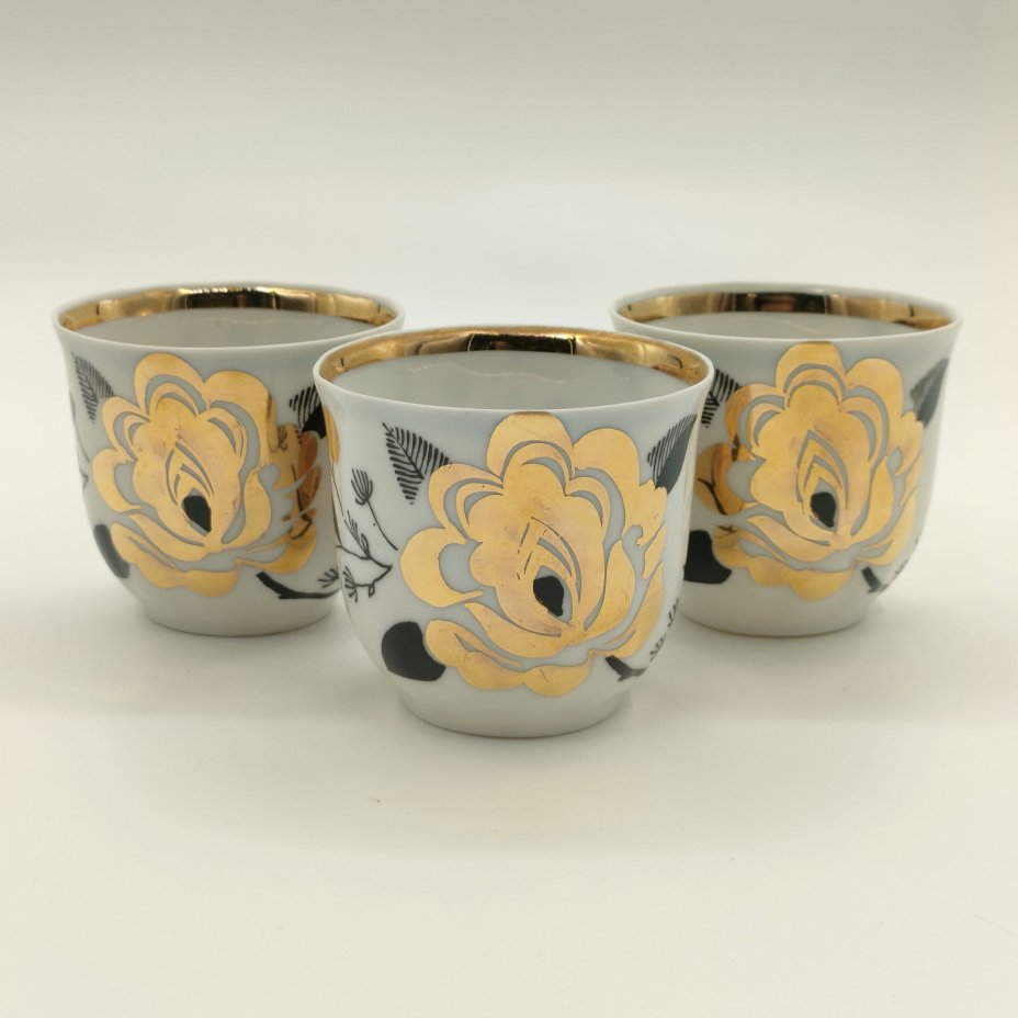 Набор из 3-х кофейных чашек "Золотая роза", фарфор, деколь, золочение, Дмитровский фарфоровый завод (ДФЗ Вербилки), СССР, 1965-1991 гг.