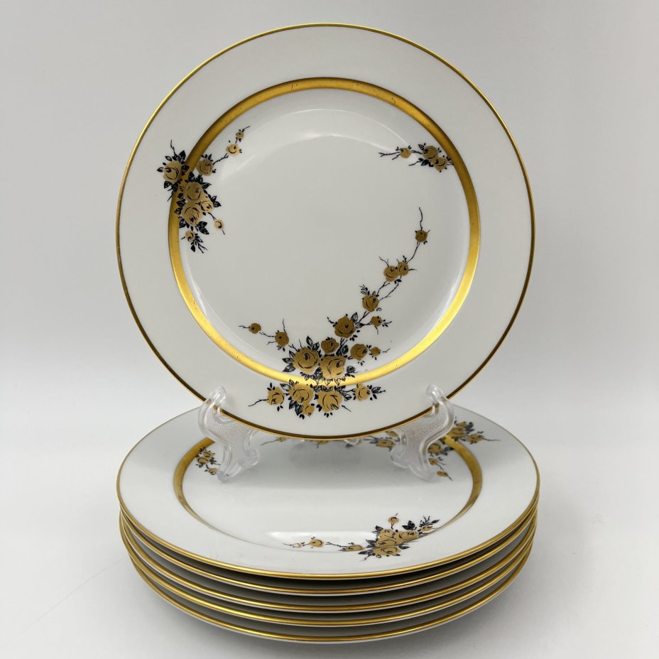 Набор из шести пирожковых тарелок с цветочным декором золотистого цвета, фарфор, деколь, золочение, Graf Von Henneberg Porzellan, 1777 Jlmenau, ГДР, 1973-1977 гг.