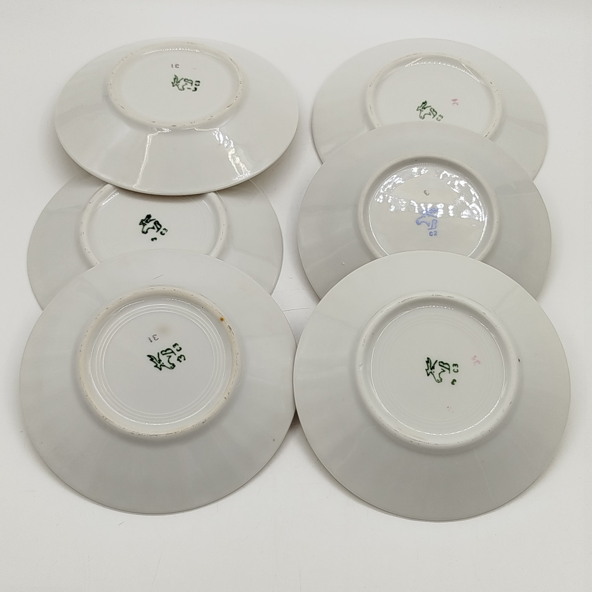 Набор из 6-ти блюдец с золотистой каймой