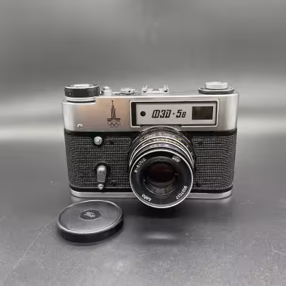Фотоаппарат "ФЭД-5" с олимпийской символикой, объективом "Индустар-61 Л/Д" в родном кофре и документами, Харьковский машиностроительный завод им. Дзержинского (ФЭД)